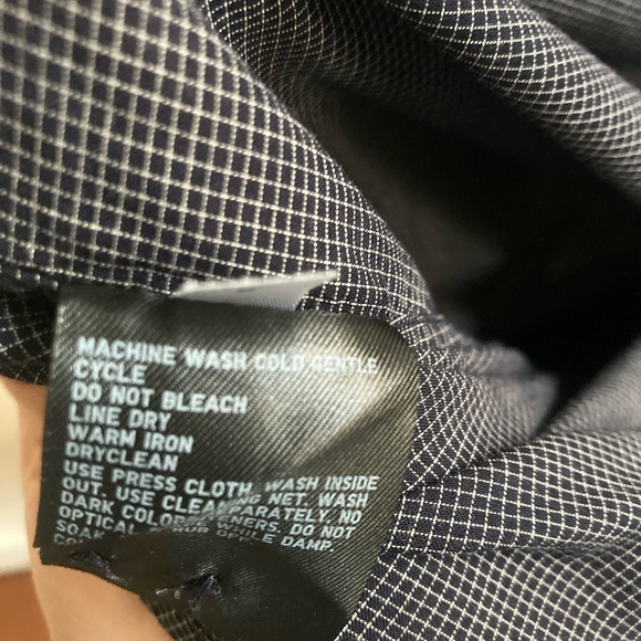 Ines de la Fressange Paris UNIQLO Collaboration Button-Up Long Sleeve Shirt - Picture 9 of 9